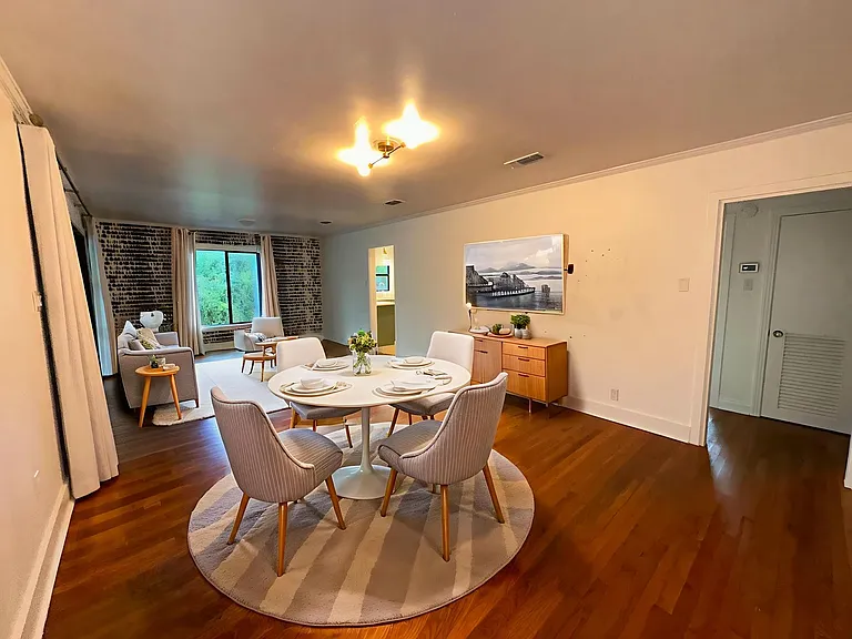 4711 Fairview Dr — Photo 3