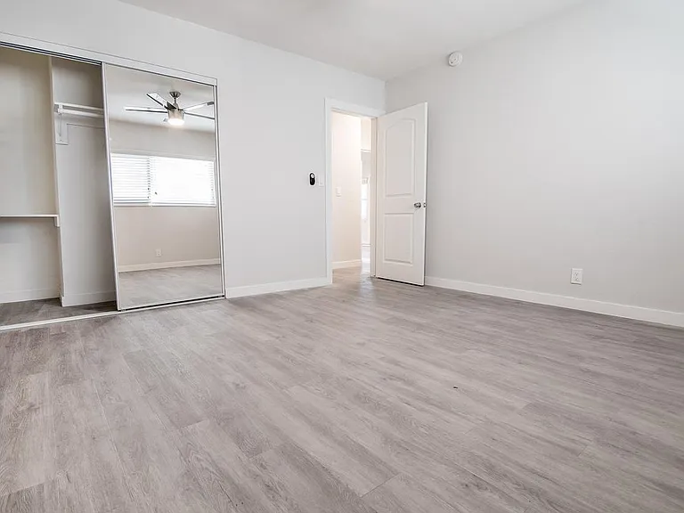 2285 Chestnut Ave #3 — Photo 3