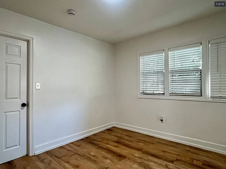 698 W 14th St #698 — Photo 15