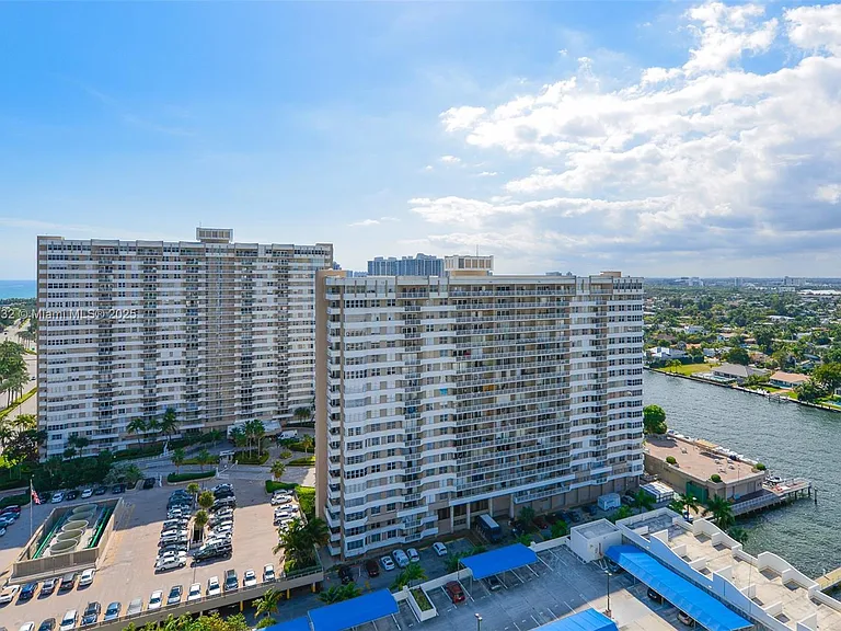 1985 S Ocean Dr #17H — Photo 3