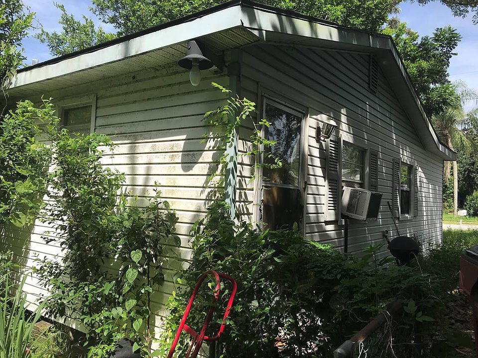 2nd image of 1974 Park Ave