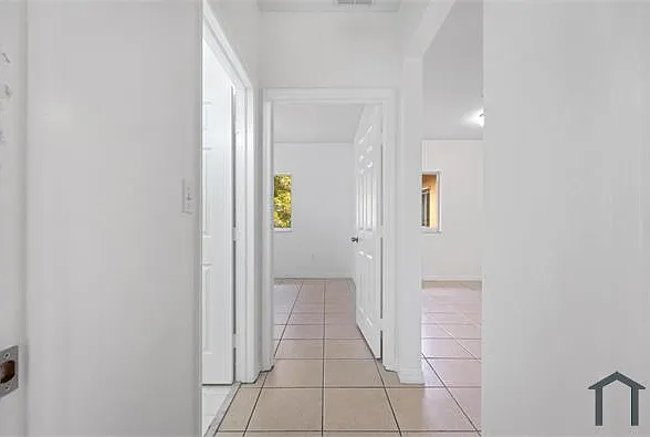 33 E 20th St #205 — Photo 38