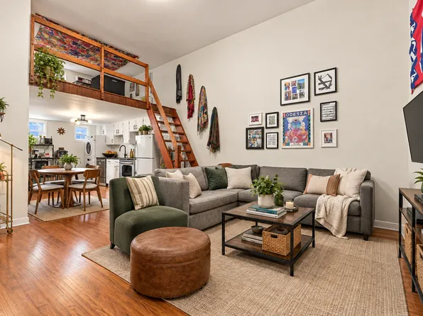 716 South St #2R, Philadelphia, PA 19147