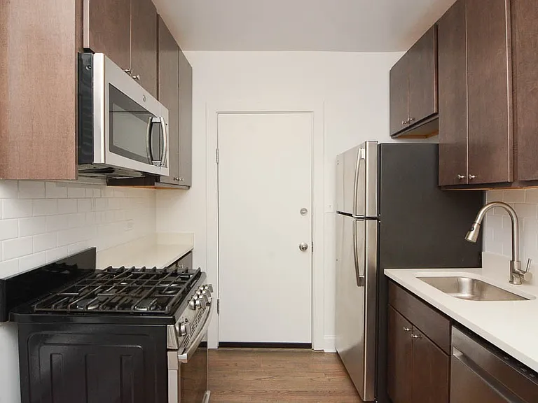 2643 N Spaulding Ave #W3 — Photo 2