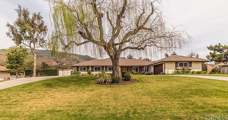 1st image of 34764 Juniper Ave