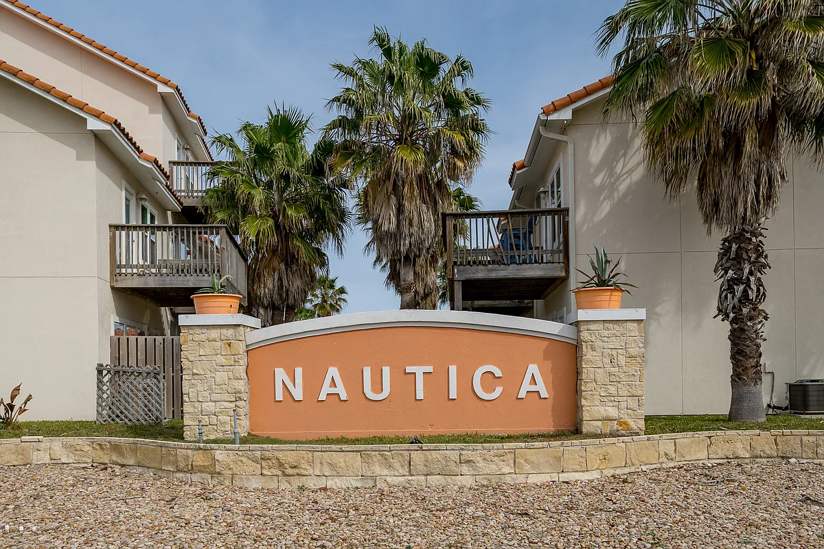 Building Photo - 14878 Granada Dr #1-303