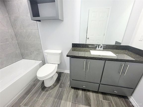 3rd image of 3701 Bella Costa Dr #2