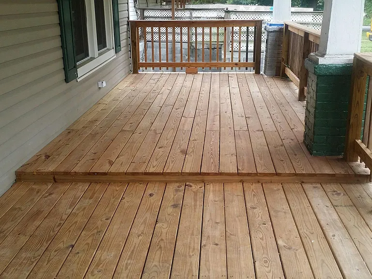 606 Riverland Rd SE — Photo 5