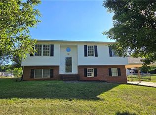 1053 Kentland Dr, King, NC 27021