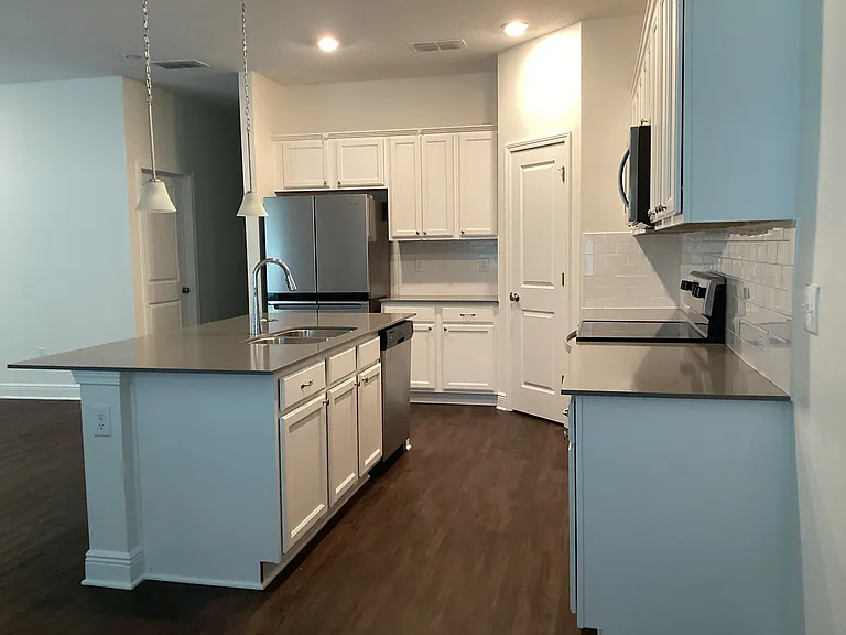 22407 Bellini Cir — Photo 4