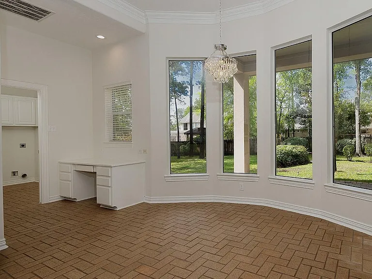 11 N Lansdowne Cir — Photo 19