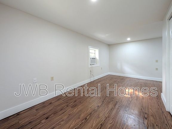 4th image of 2022 Dellwood Ave #5