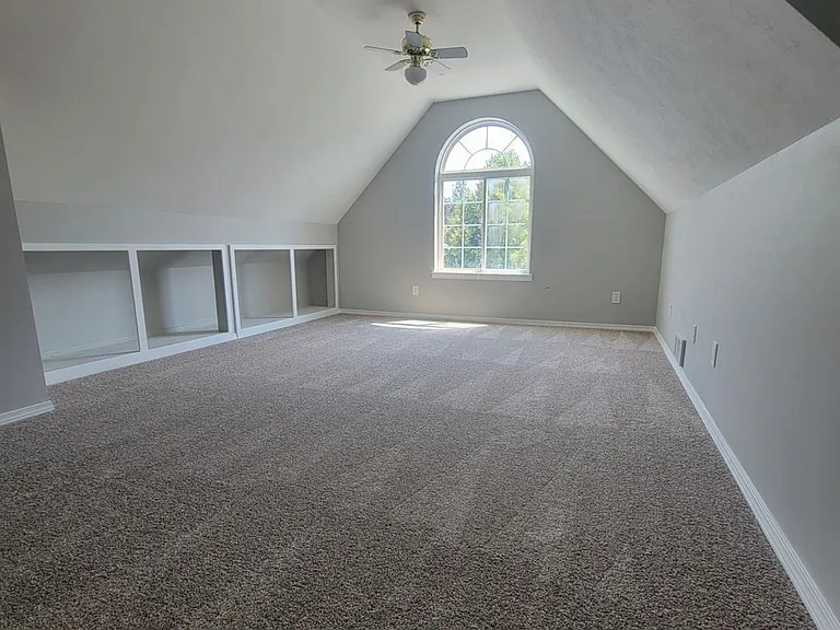 upstairs bedroom 4