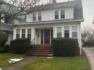2044 Marlowe Ave, Lakewood, OH 44107