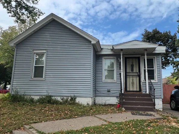 825 Fremont St, Saint Paul, MN 55106