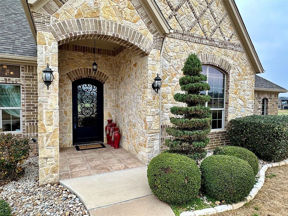 2104 Yucatan Dr, Granbury, TX 76048 Zillow