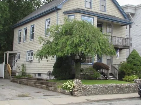 703 Manville Rd, Woonsocket, RI 02895