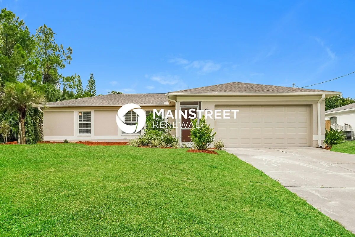 Front View - 2772 Cranbrook Ave