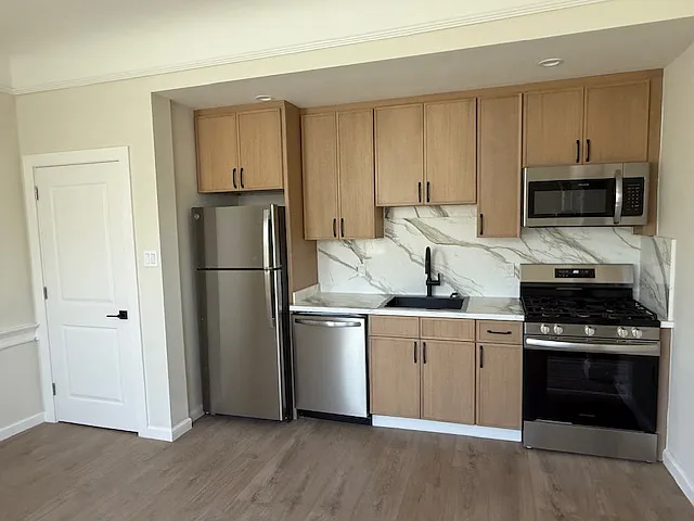 1470 California St #6 — Photo 1
