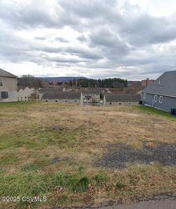 712 Country Club Dr, Bloomsburg, PA, 17815