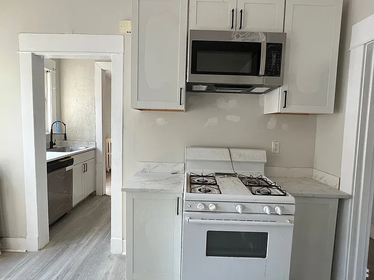 21 Sheldon Ter #2 — Photo 10