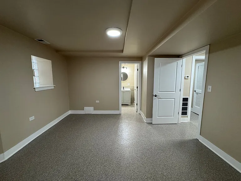 6341 S Elizabeth St #2 — Photo 12