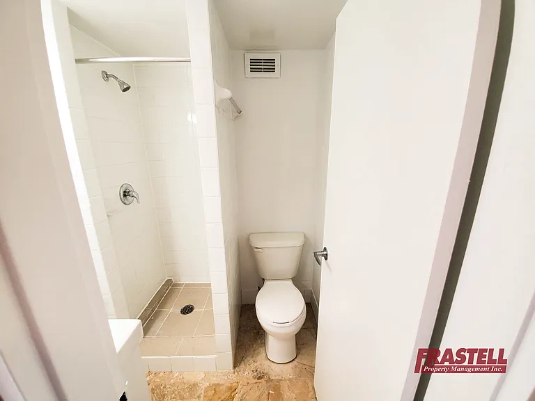 55 Erskine Ave — Photo 29