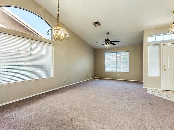 4th image of 8552 W Willow Ave