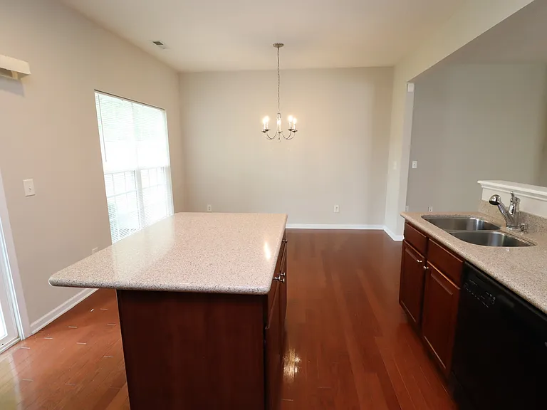 110 Fanwood Ct — Photo 19