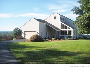 9 N Branford Rd, Wallingford, CT 06492