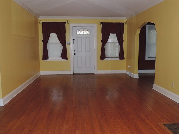 3rd image of 364 S 22nd St