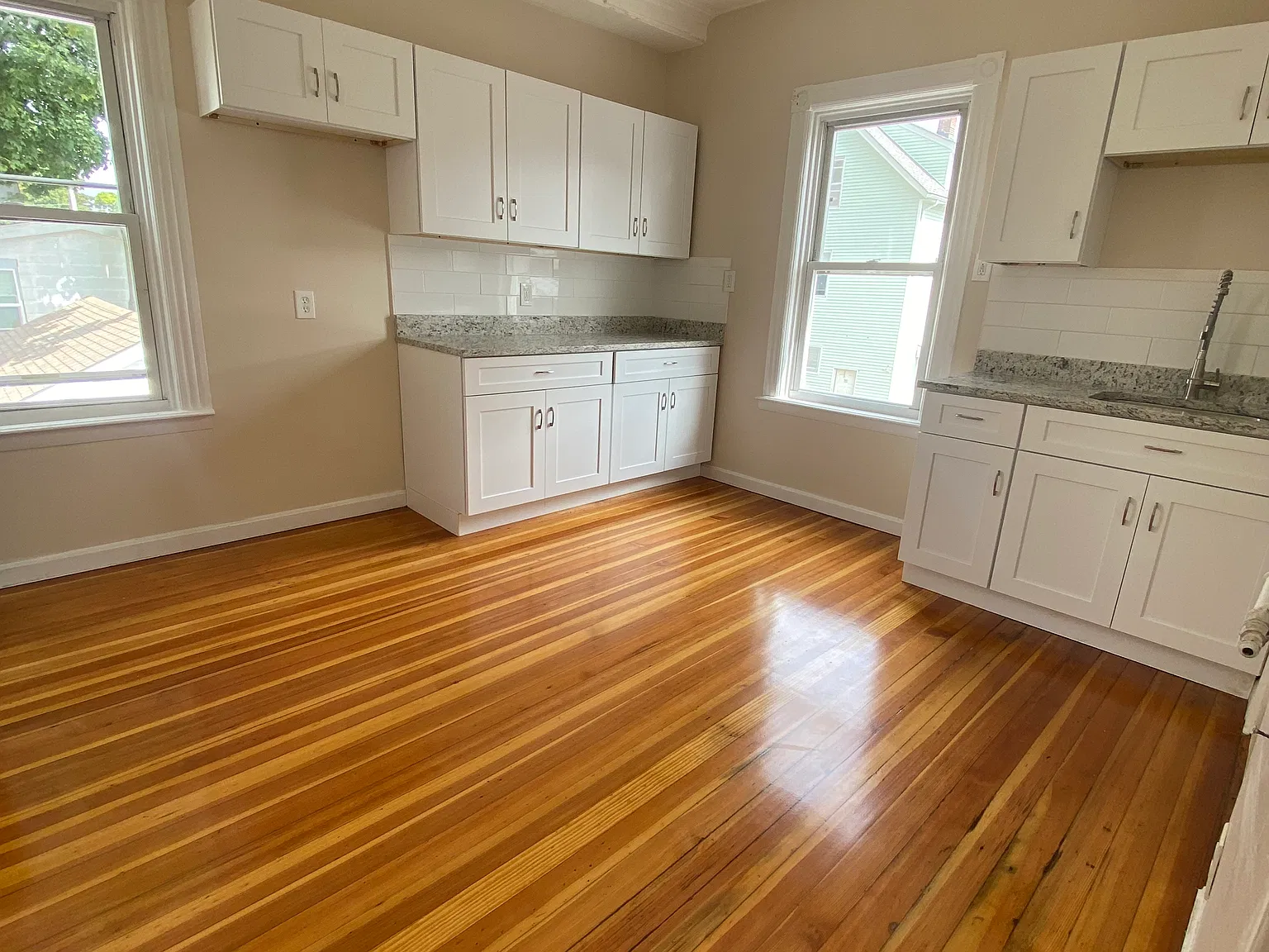13 Magill St — Photo 1
