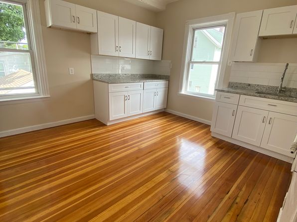 13 Magill St #2
