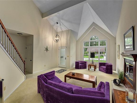 5th image of 67 Eagle Cliff Dr
