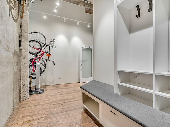 3rd image of 601 4th St Ste 223