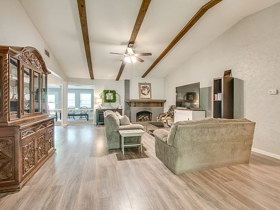 3rd image of 151 Centennial Dr