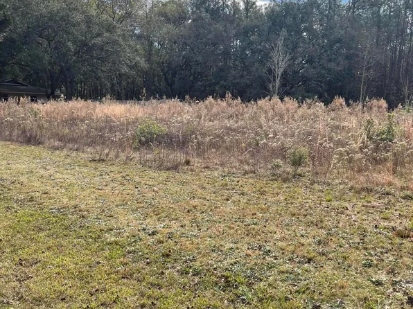 2013 Dailey Rd, Gautier, MS 39553