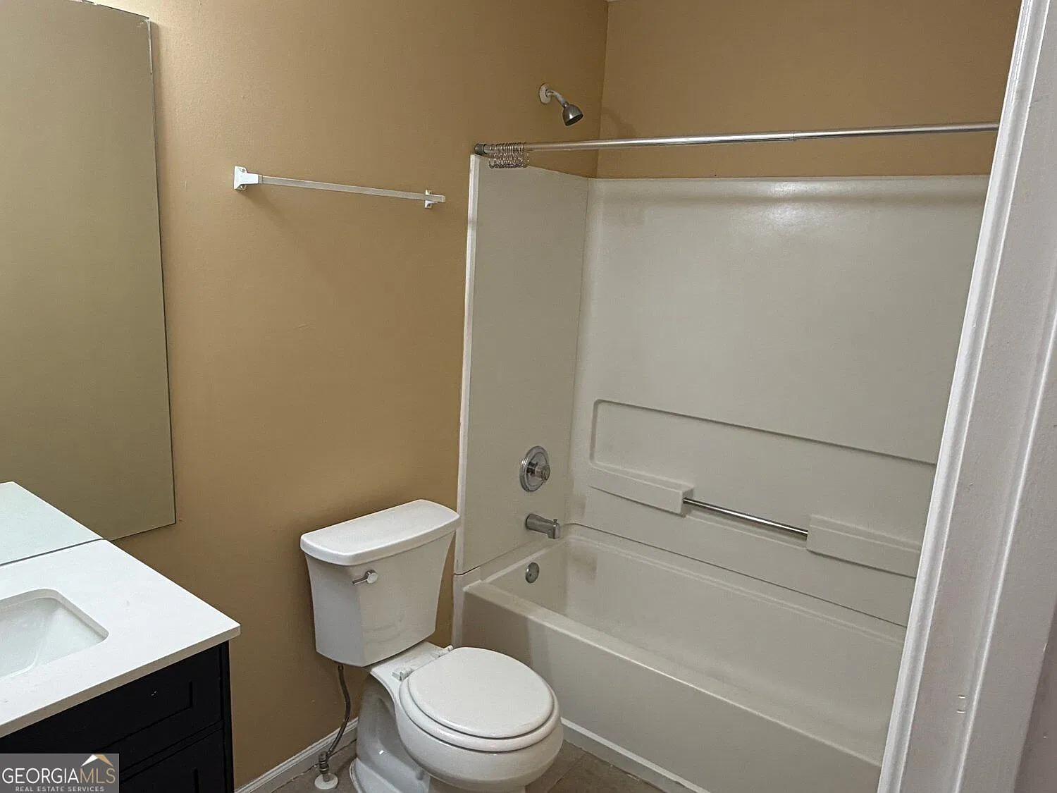 3 bed, 2.0 bath, 1659 sqft, $1,500 — Photo 4