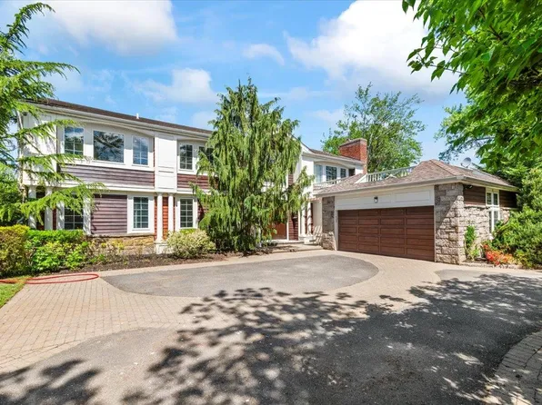 34 Barrett Road, Lawrence, NY 11559