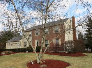 20 Meadow Brook Pl, Cheshire, CT 06410