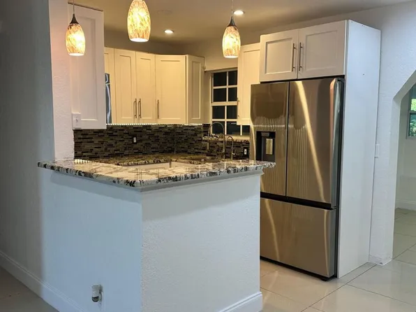 104 NE 16th Ave, Boynton Beach, FL 33435