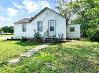 1226 N Magnolia St, Newton, KS 67114