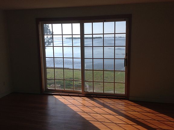 4th image of 1642 Sea Breeze Dr