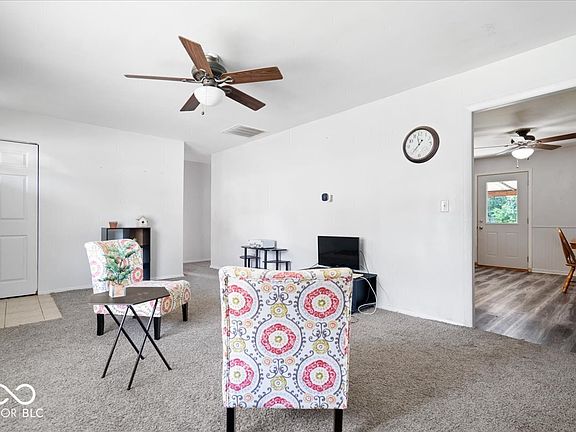 5th image of 8441 E 42nd Pl