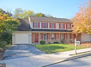 31 Mill Pond Dr, Lancaster, PA 17603