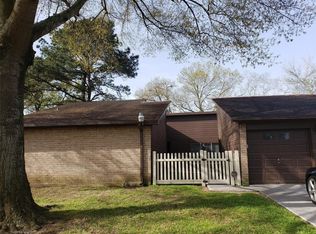 16122 Barcelona Dr, Friendswood, TX 77546