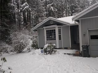 706 3rd St W, Rainier, WA 98576