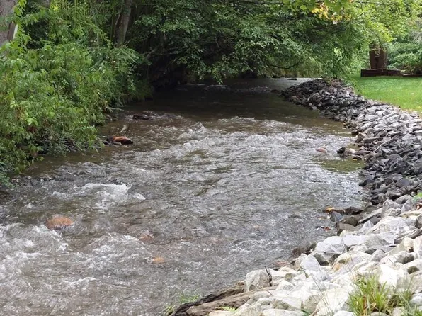 201 Choestoe Valley Cir, Blairsville, GA 30512