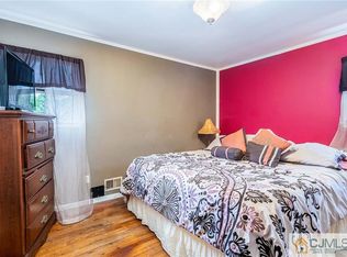 183 Rosewood Ln, Port Reading, NJ
