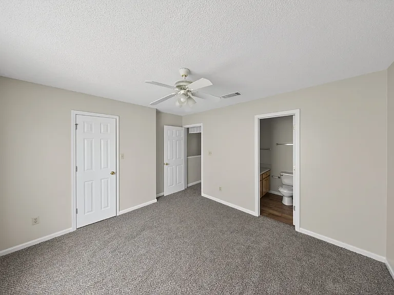 1469 Green St #E2 — Photo 13